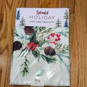 New Christmas Holiday Tablecloth Beige green red pine berries Poinsettia 52x70